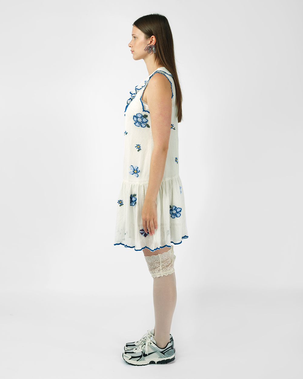 GRID EMBROIDERED FLORAL RUFFLE DRESS