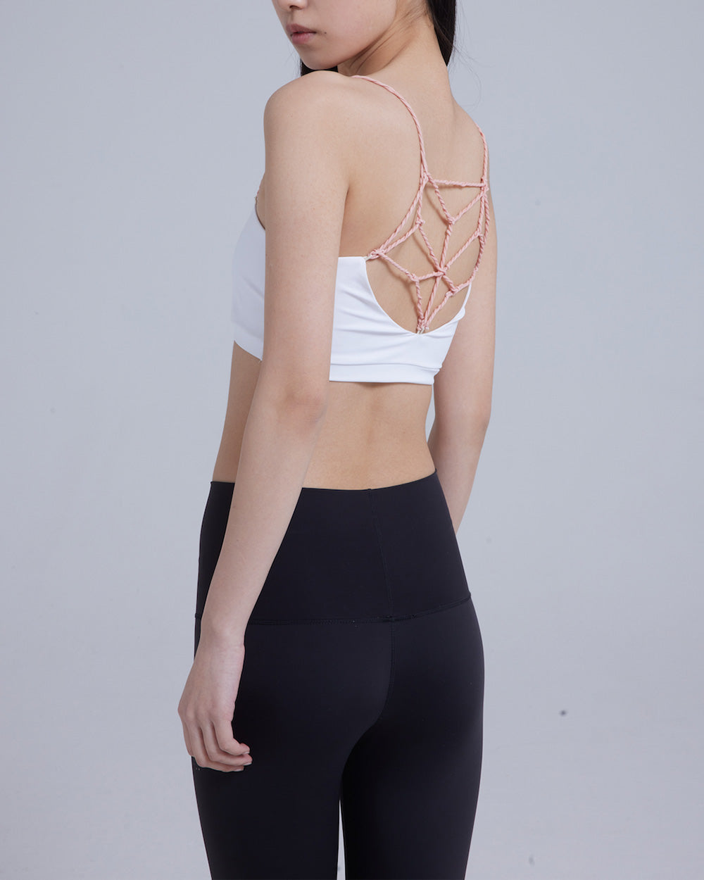 SPORTS BRA TOP WITH TWISTED STRAP