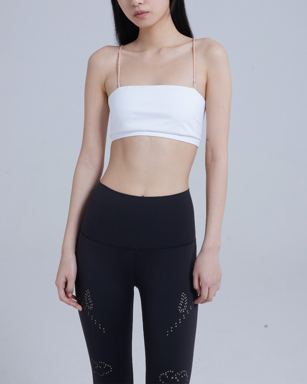 SPORTS BRA TOP WITH TWISTED STRAP