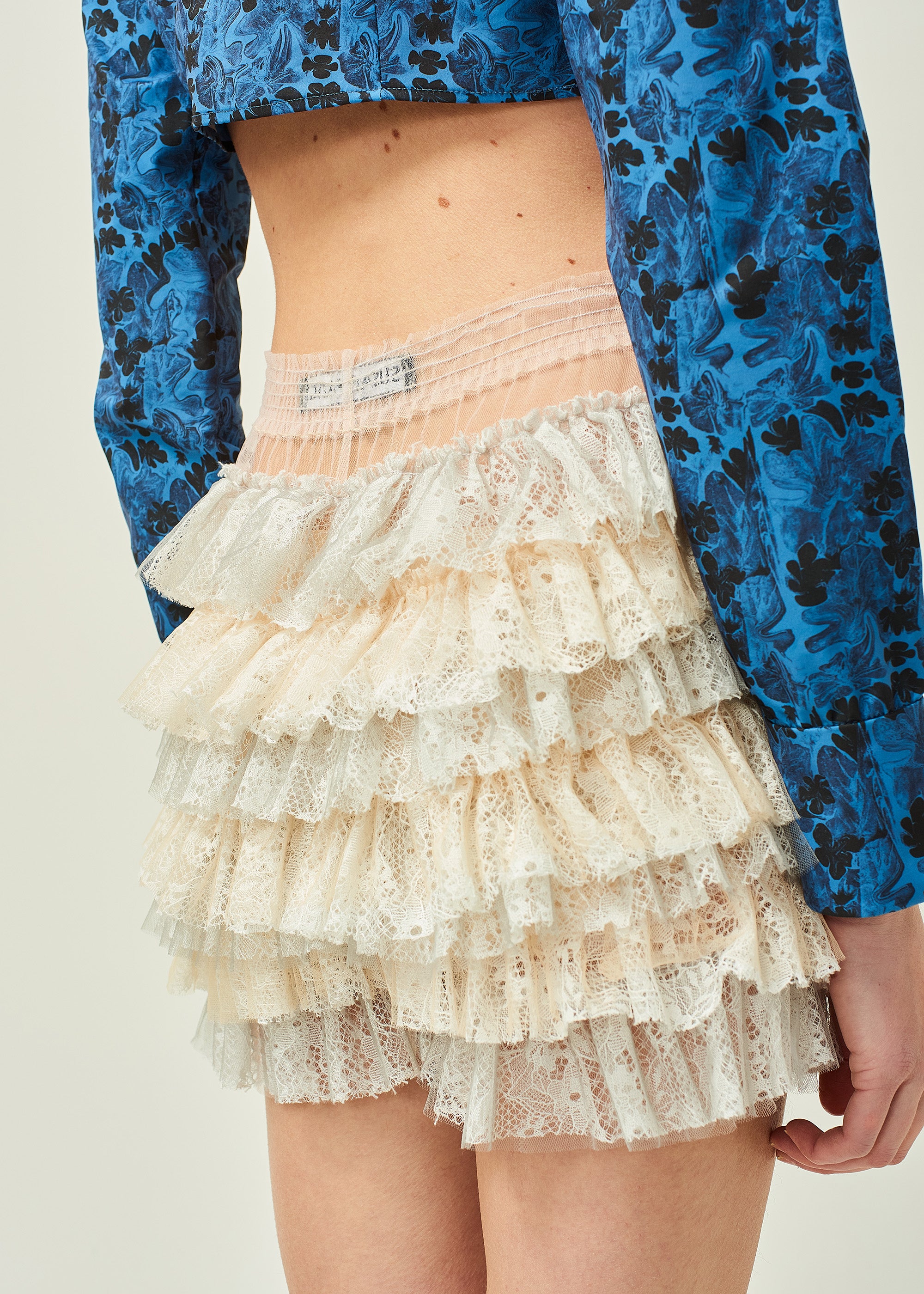 FRILLED TULLE SHORTS