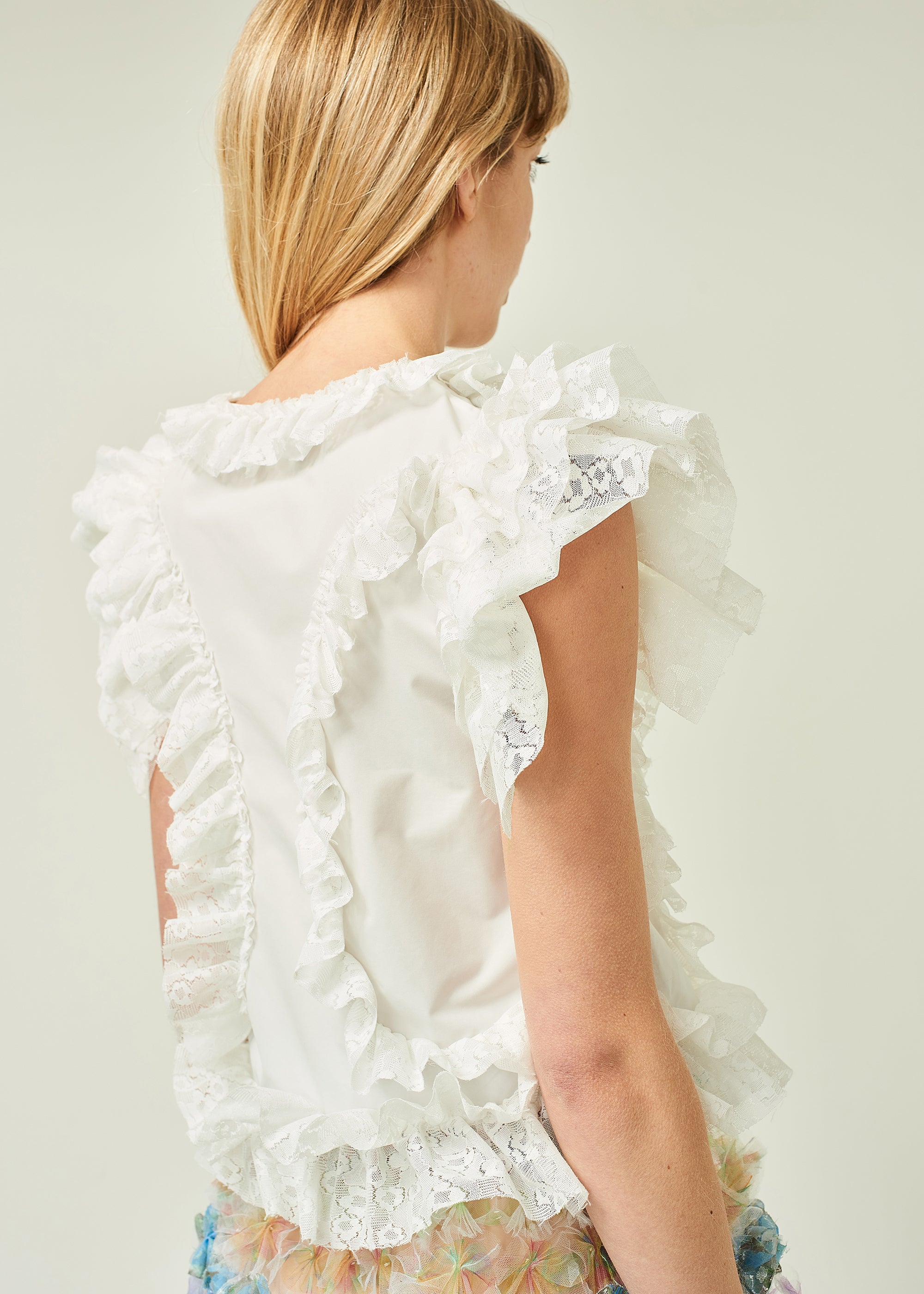 RUFFLE POPLIN BLOUSE